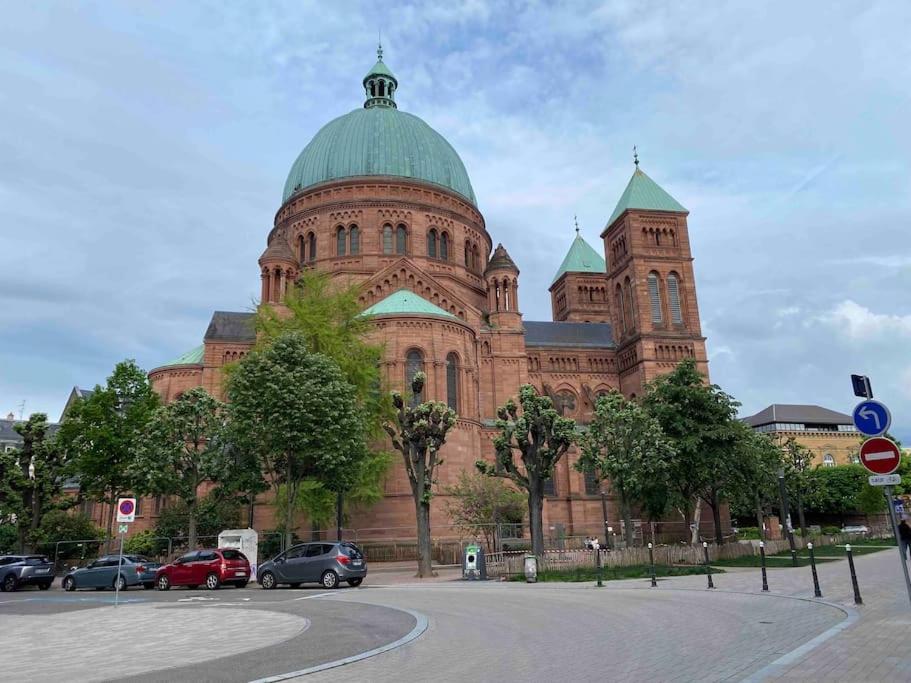 Charmant Duplex Privatise, Climatise, 2 Chambres Strasbourg Exterior photo